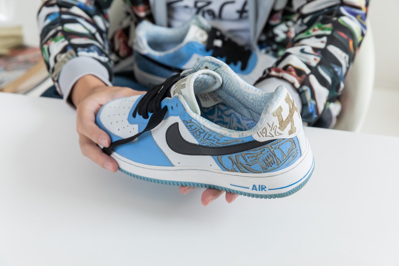 ナイキ【NIKE】エアフォース1　　　　　　　　　　　　※2011年製レアカラー ナイキ【NIKE】エアフォース1 ※2011年製レアカラー - メルカリ