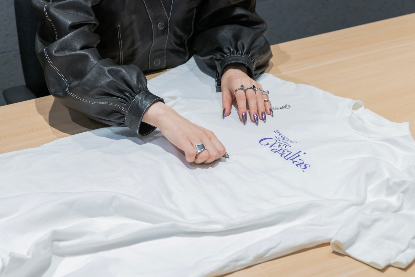 「ヴェトモン」のパロディ Tシャツ