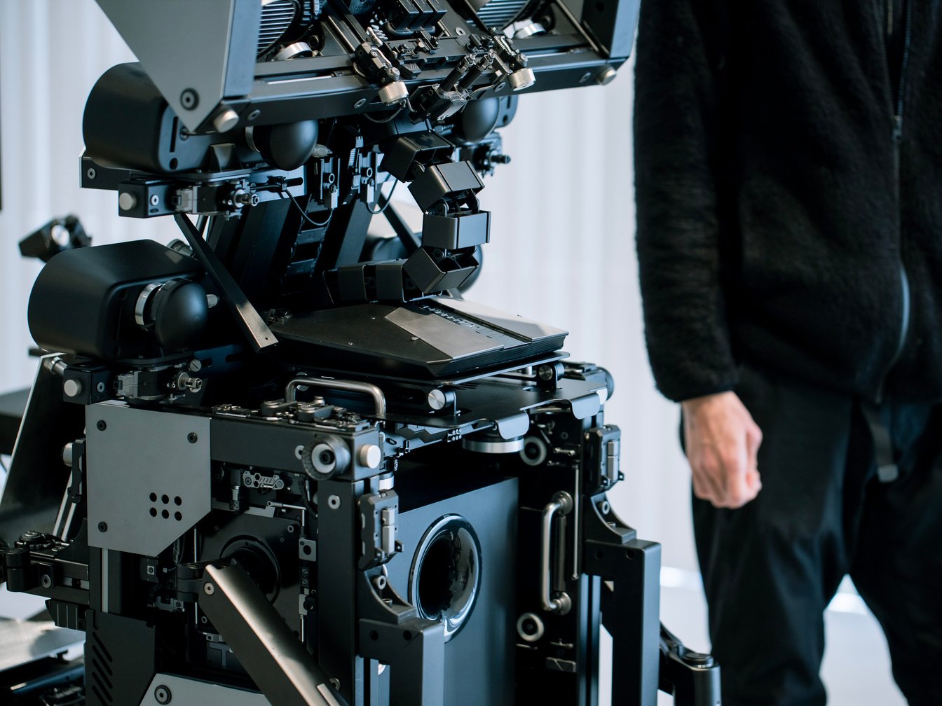 ikeuchi hiroto　池内啓人　バレンシアガ　ヘッドピース　マスク　オタク