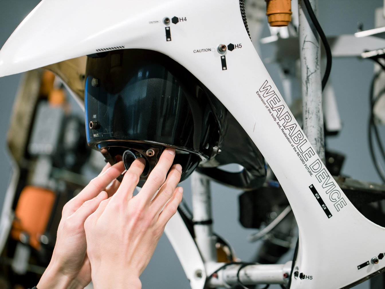 ikeuchi hiroto　池内啓人　バレンシアガ　ヘッドピース　マスク　オタク