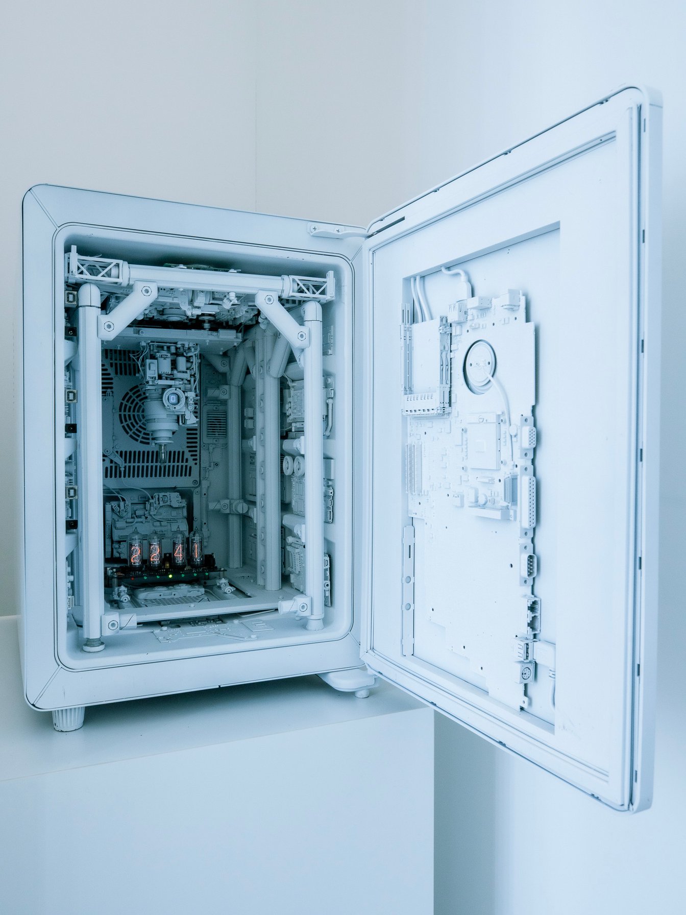 ikeuchi hiroto　池内啓人　バレンシアガ　ヘッドピース　マスク　オタク