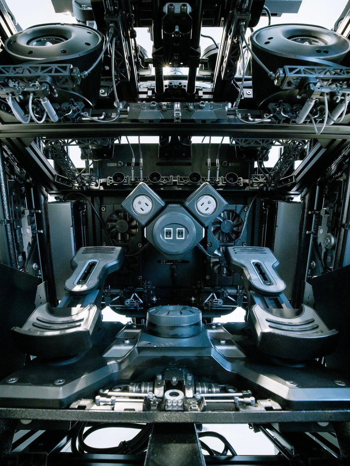 ikeuchi hiroto　池内啓人　バレンシアガ　ヘッドピース　マスク　オタク