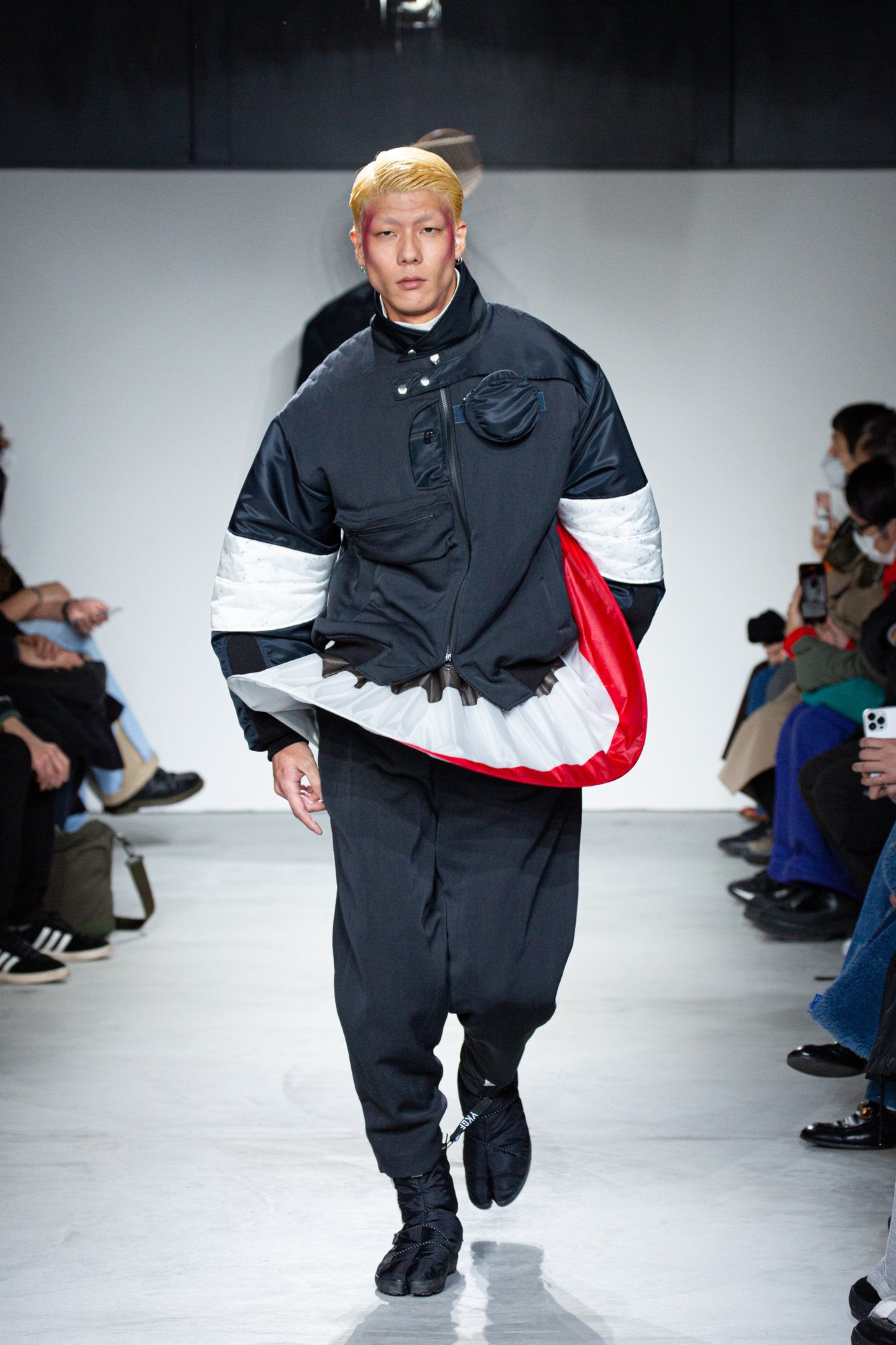 「ヨシオクボ」2022-23年秋冬コレクション