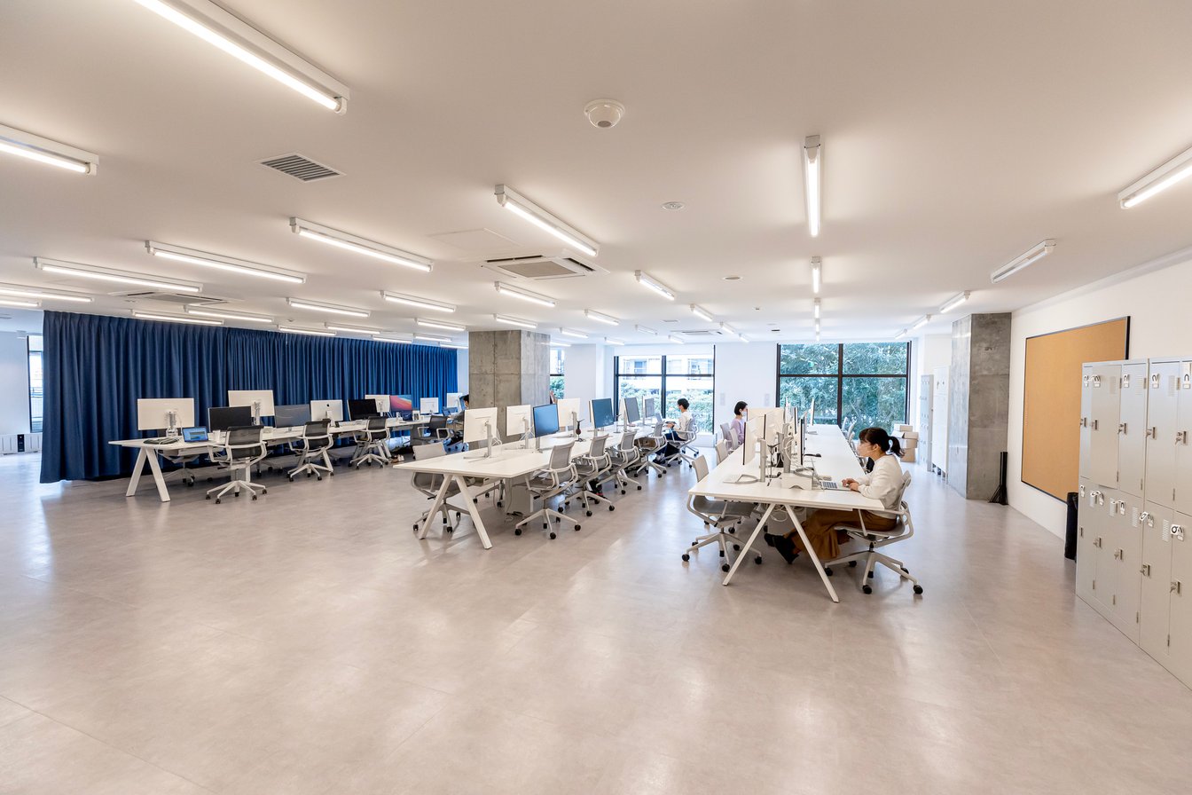 オン・ジャパン2階の様子