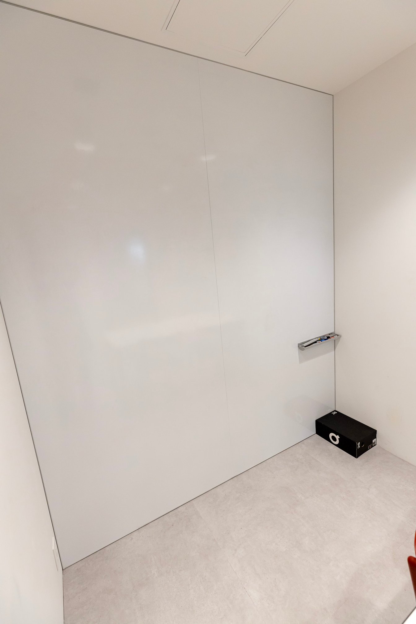 ホワイトボードとしても使える壁面