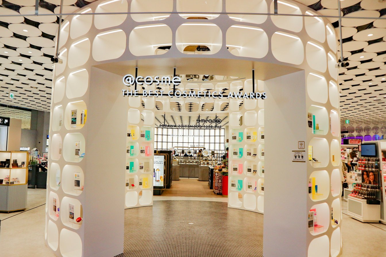 ＠cosme TOKYOの店内の様子