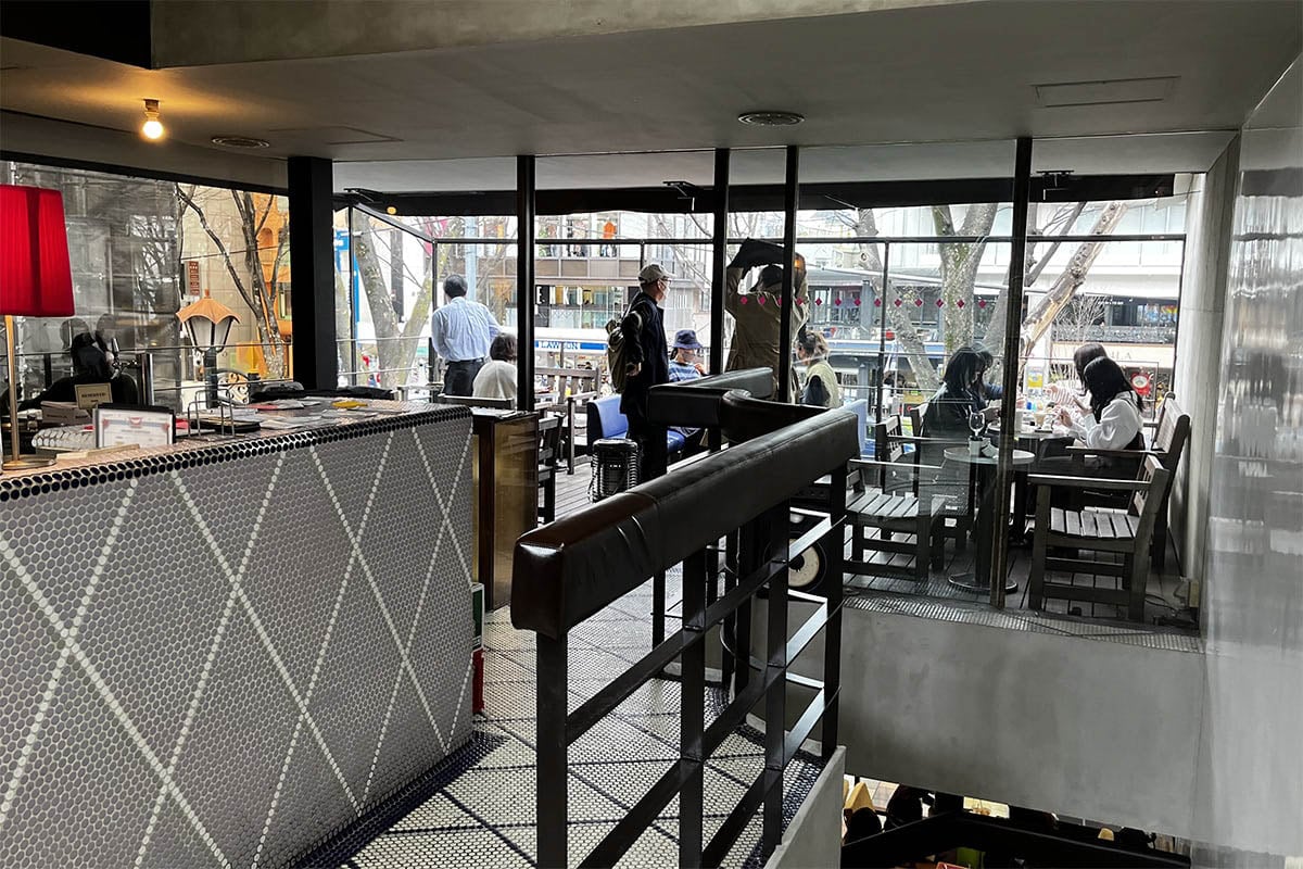 モントークの店内