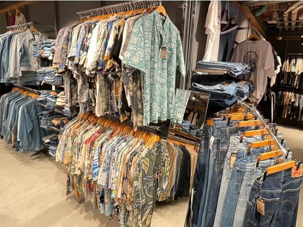 海外古着専門店の「古着屋JAM」