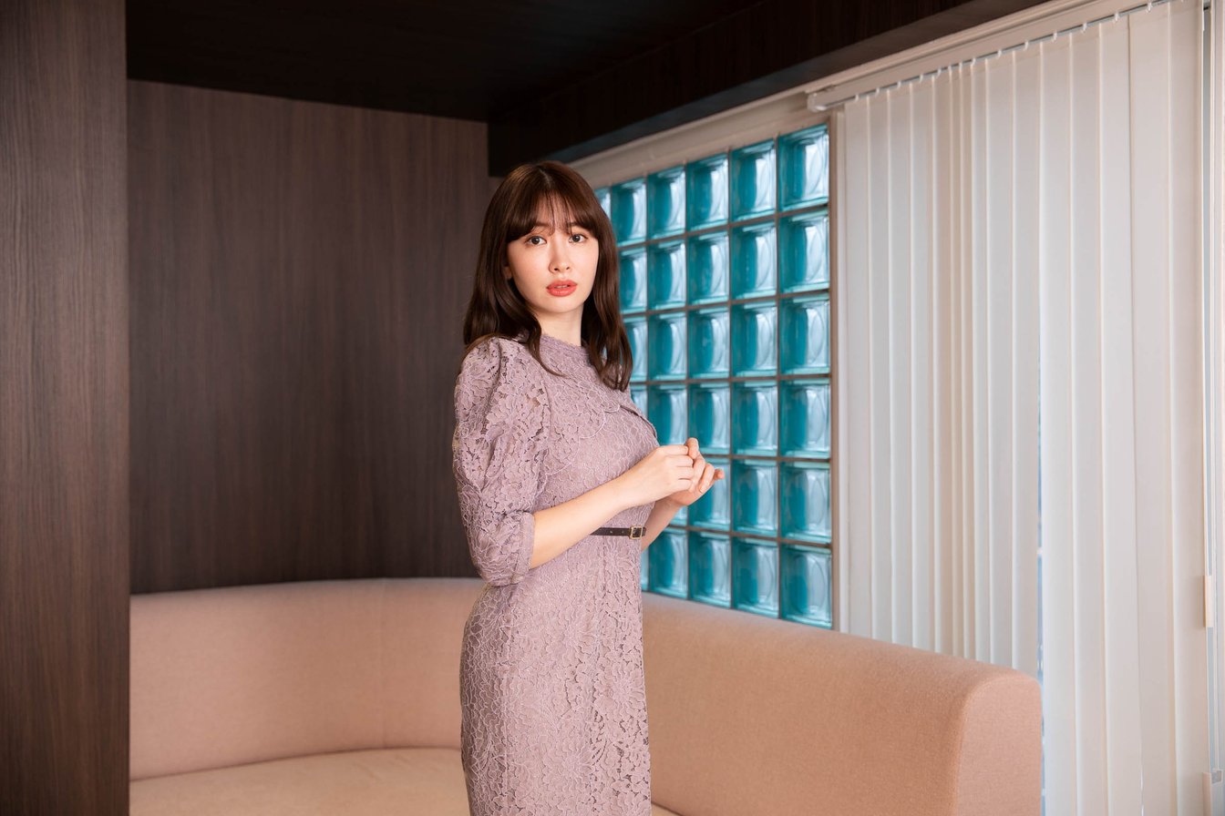 小嶋陽菜がランジェリー「ロジア バイ ハーリップトゥ」をプロデュース