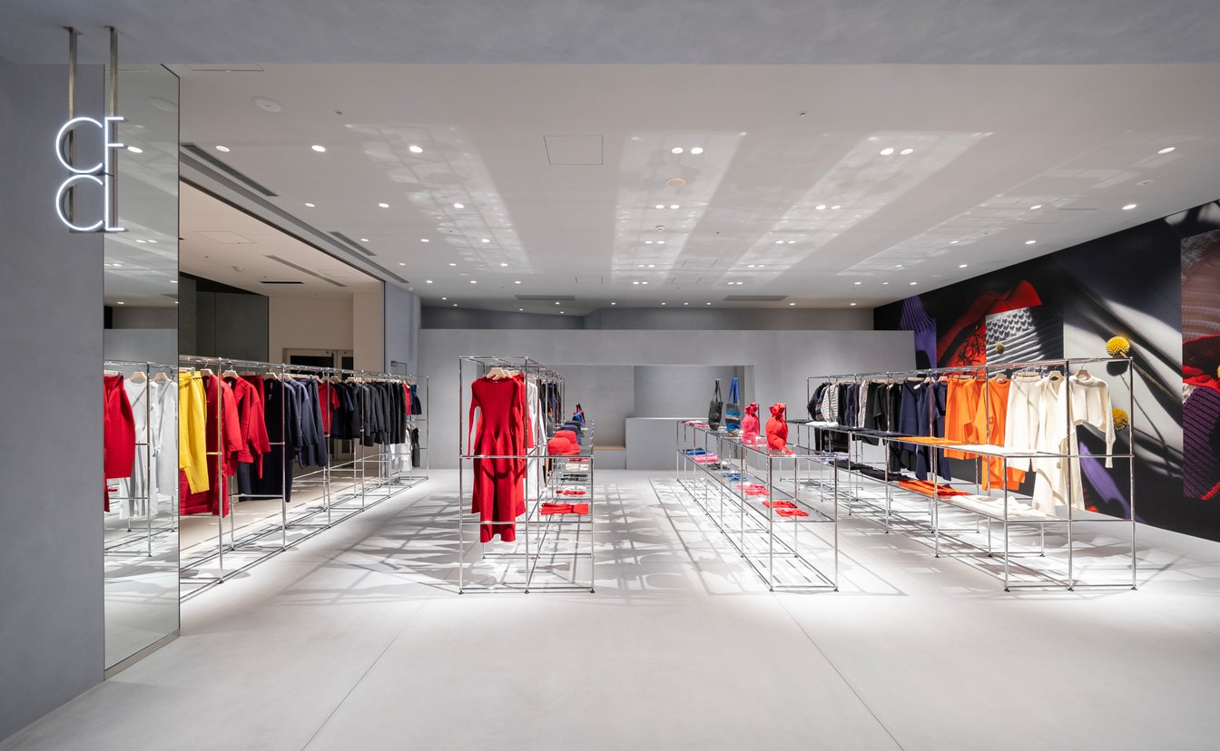 CFCL OMOTESANDO 店内