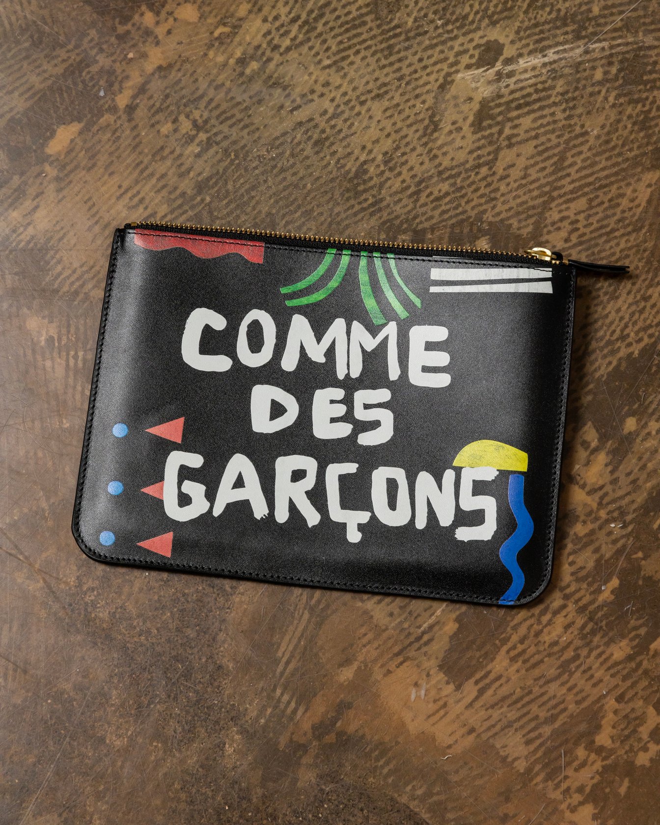 コム デ ギャルソンのポーチ 平置き