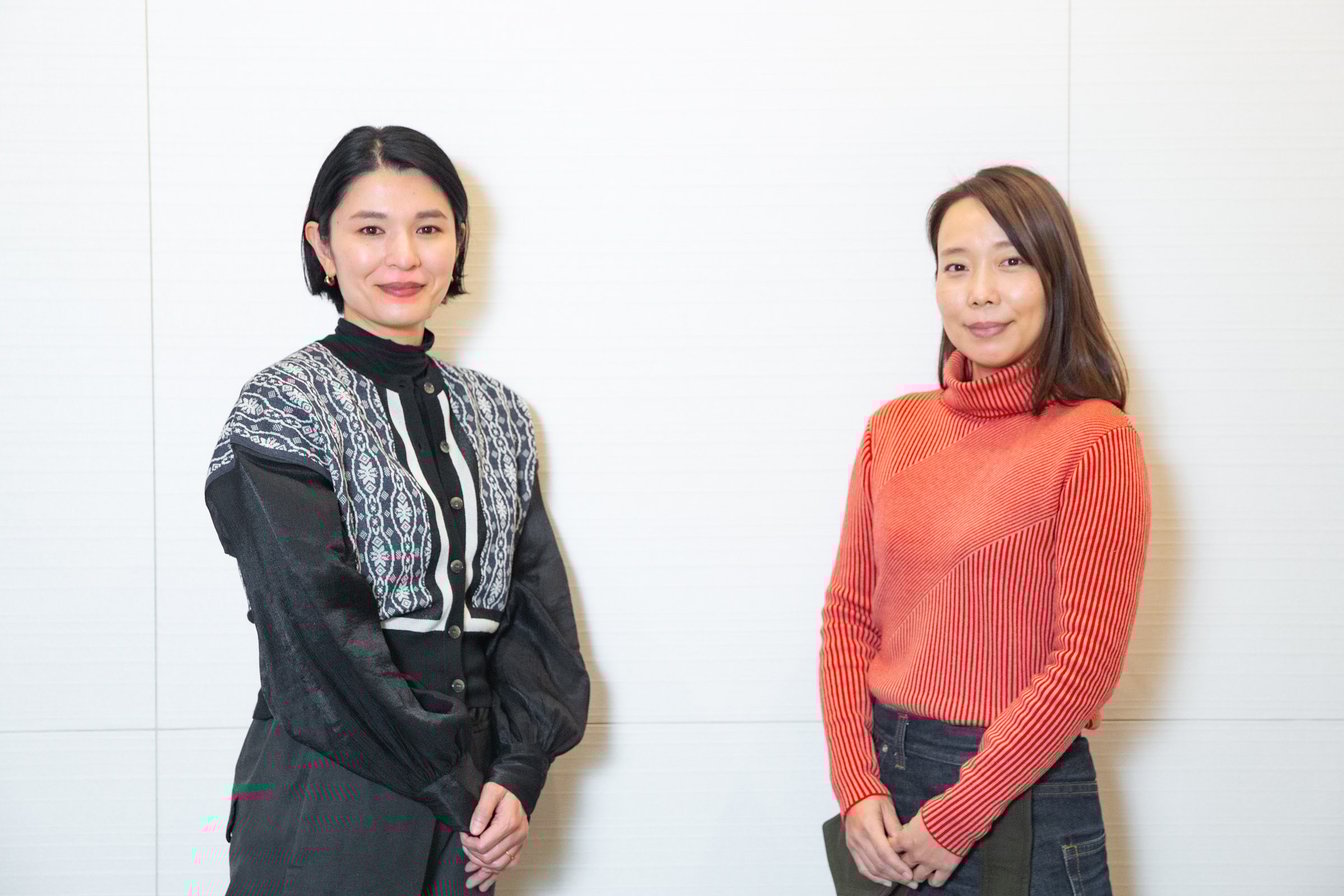 花椿の編集長とアートディレクター