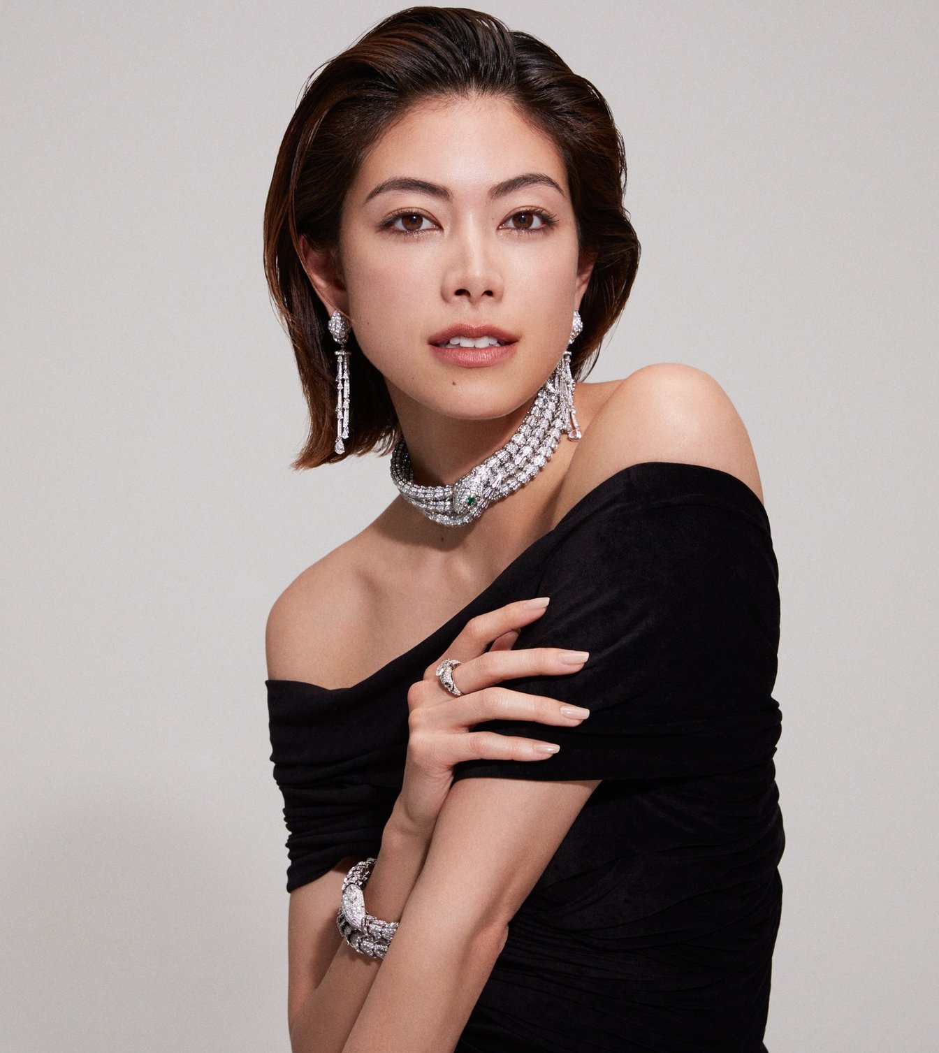 女性