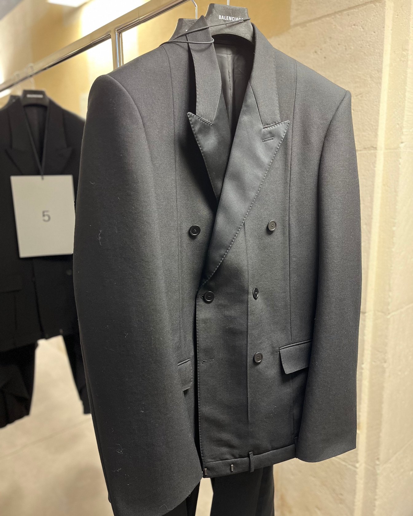 ルック4のジャケット