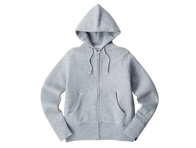 グレーのジップパーカ