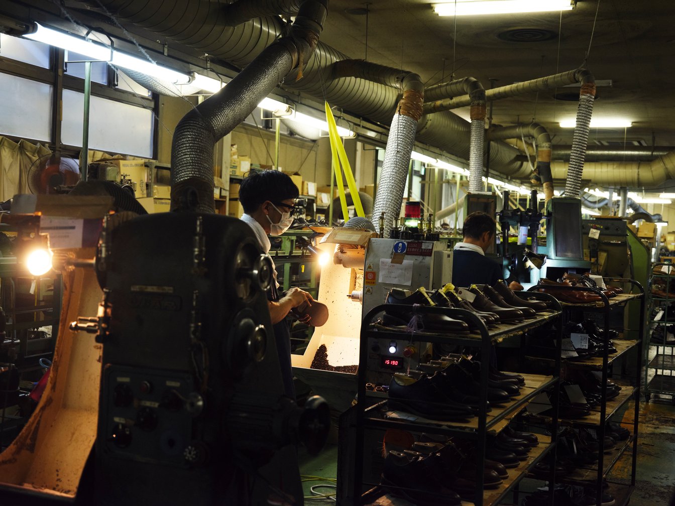 革靴の工場の様子