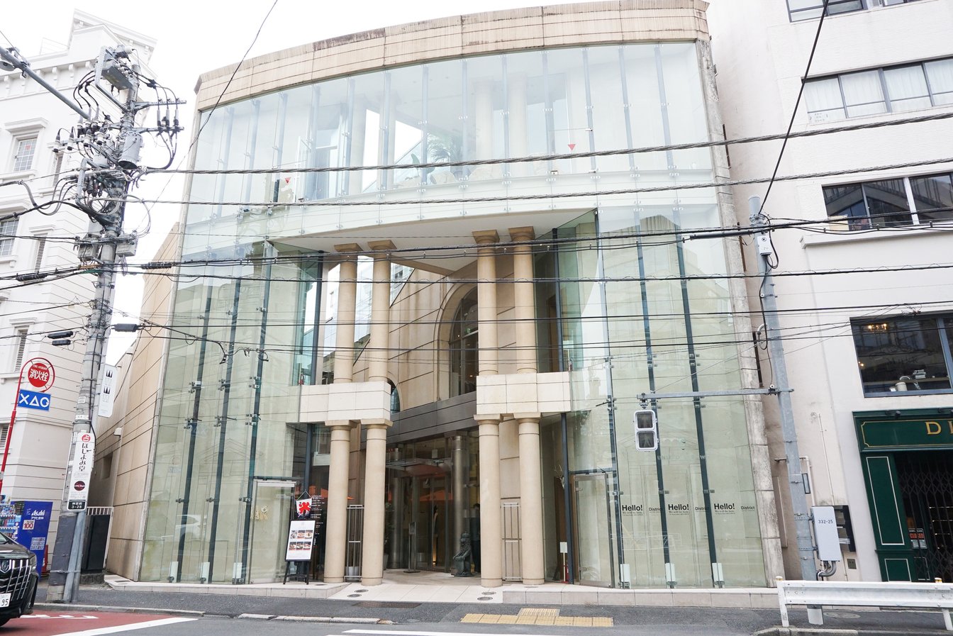 ユナイテッドアローズ原宿本店外観