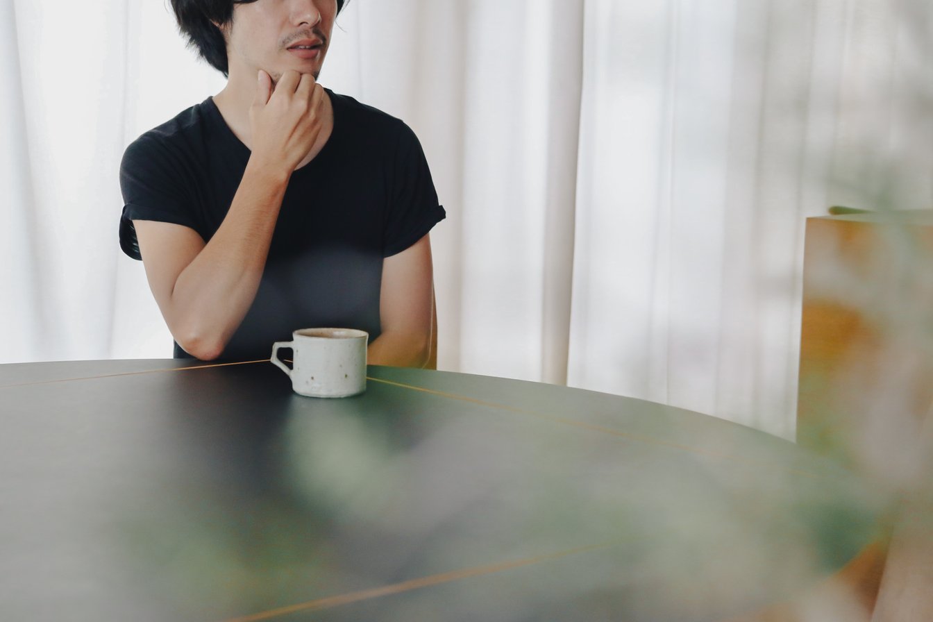 語る男性モデル