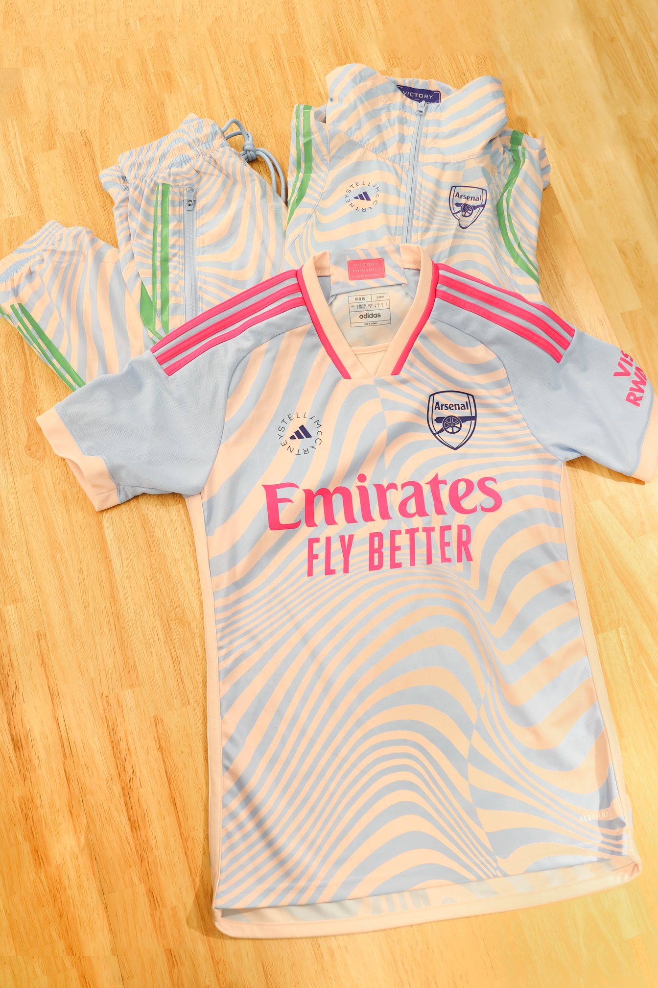 Arsenal × adidas by Stella McCartney ジャージ 平置き