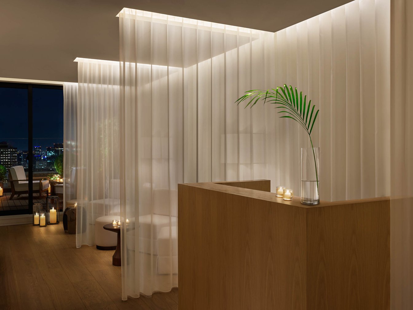 東京エディション虎ノ門の31Fにあるスパラウンジ