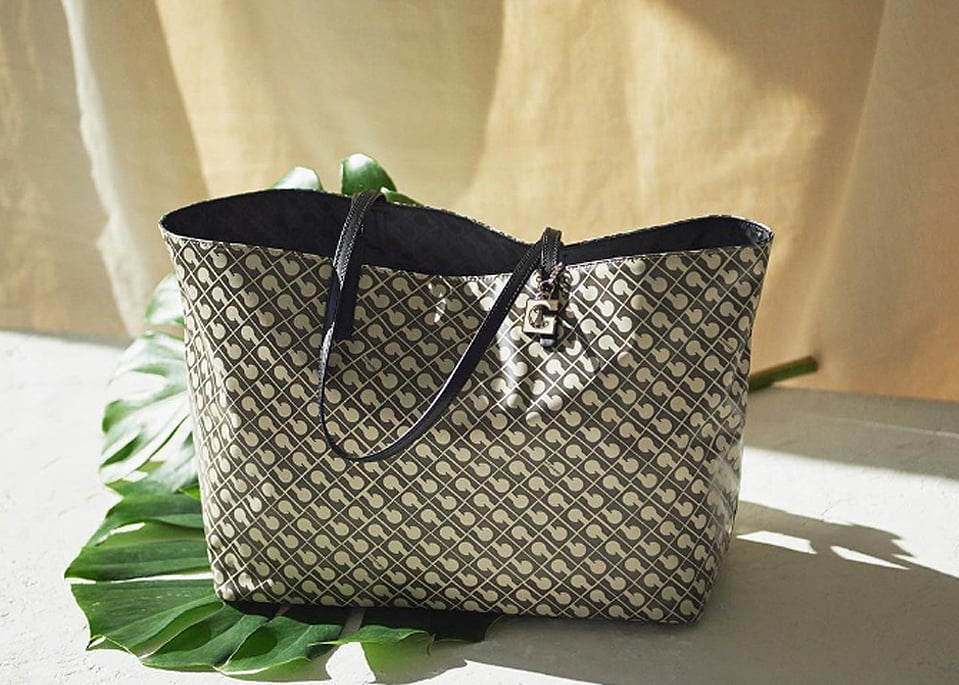 ゲラルディーニの総柄のトートバッグ