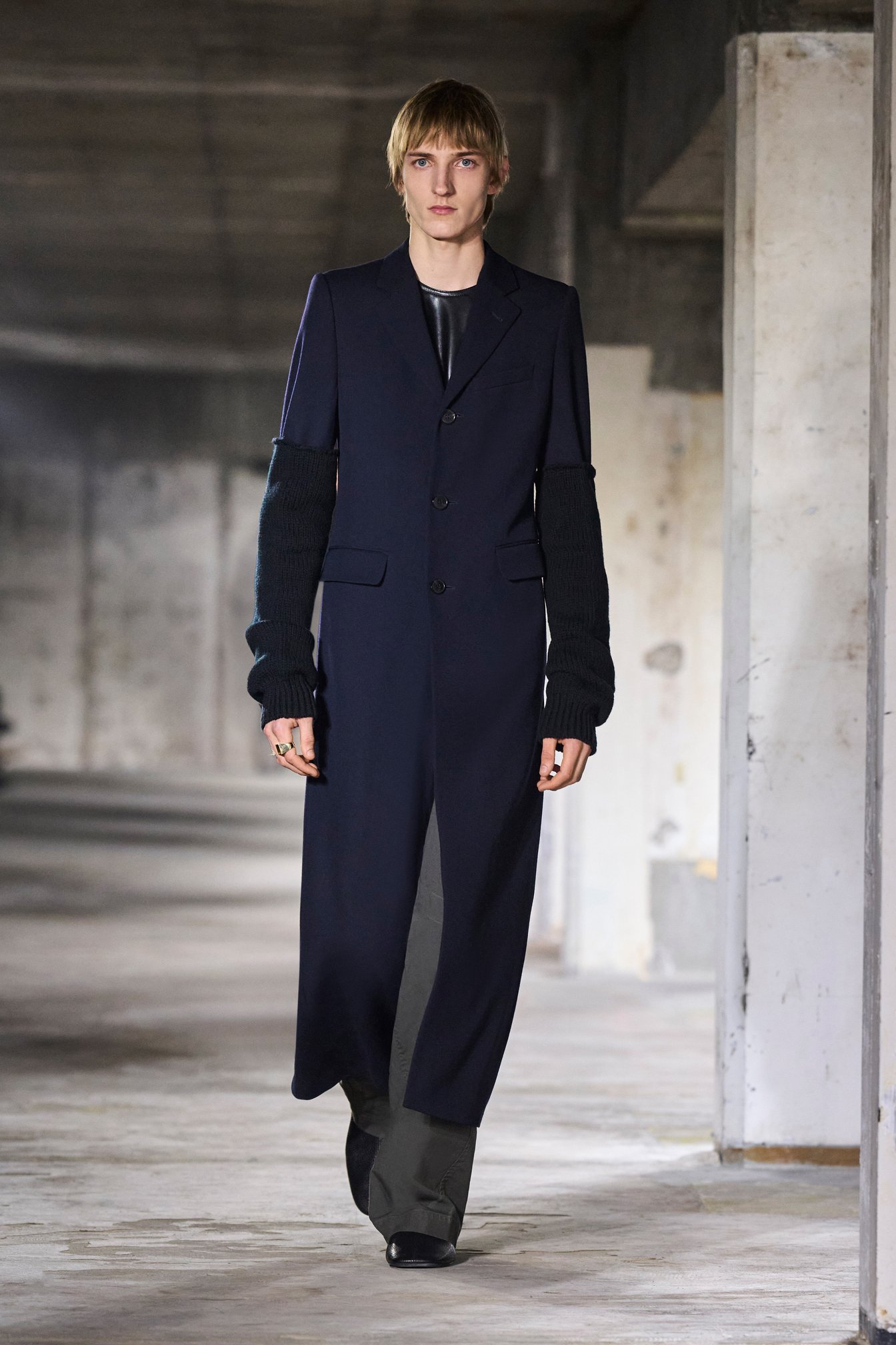 DRIES_VAN_NOTEN_FW24_2732X4098