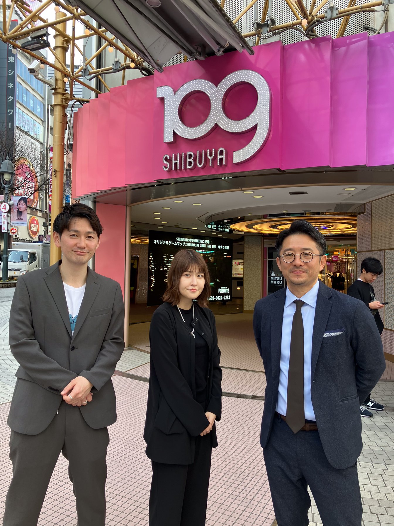 左:三角淳氏 中:敦賀美紀氏 右:丸山康太氏