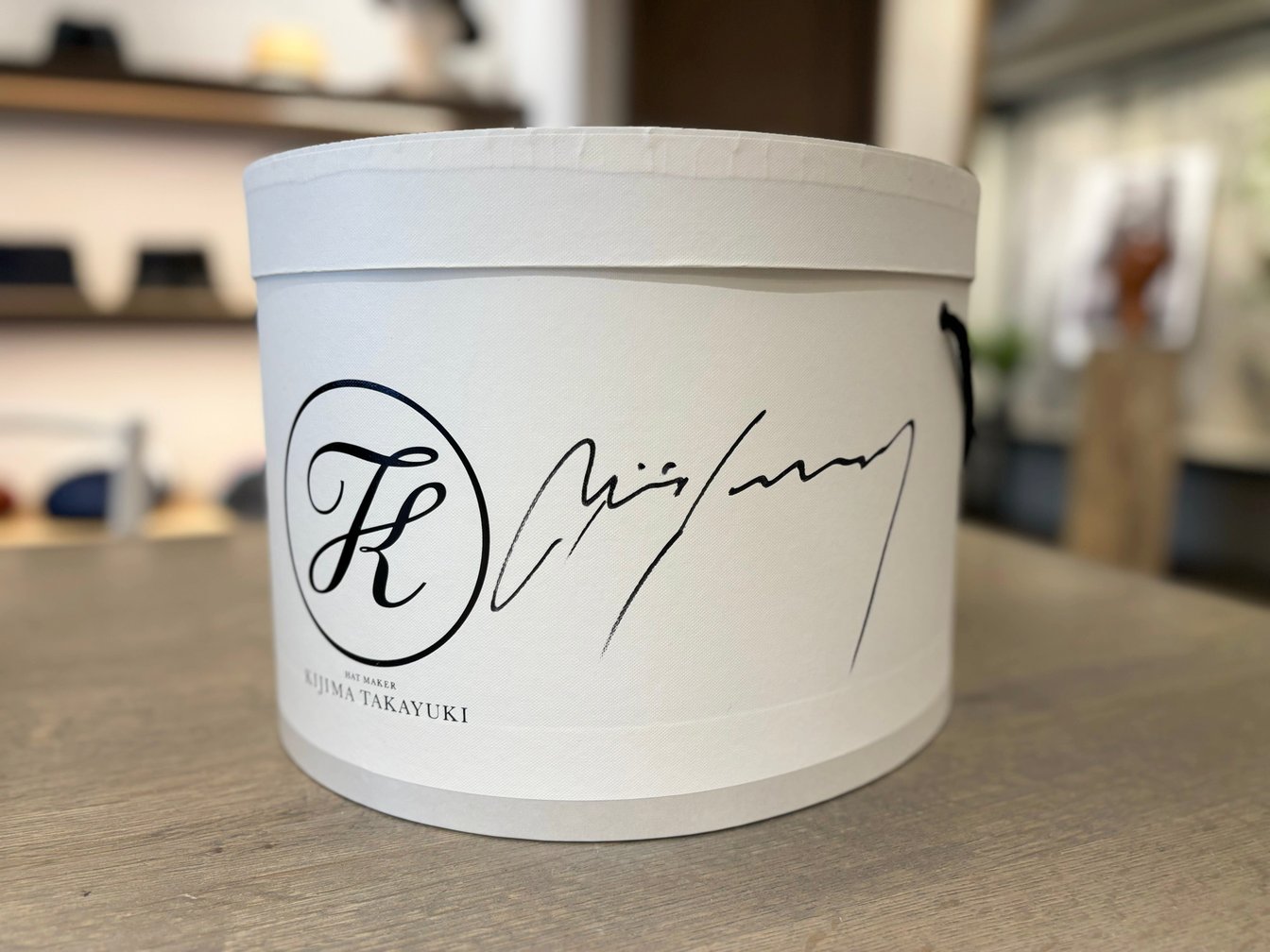 坂本龍一の直筆サインハットケース