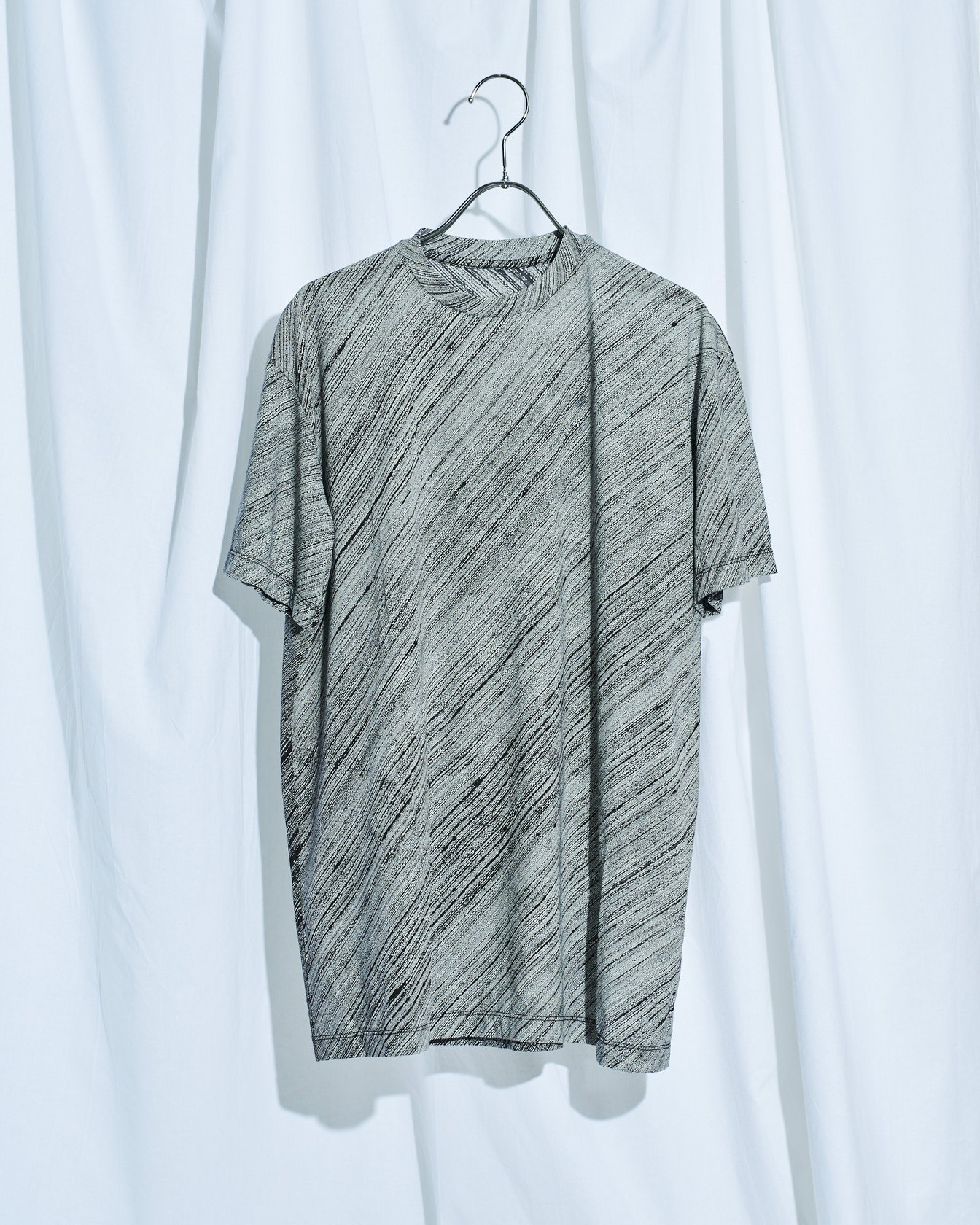 ポステレガントのTシャツ