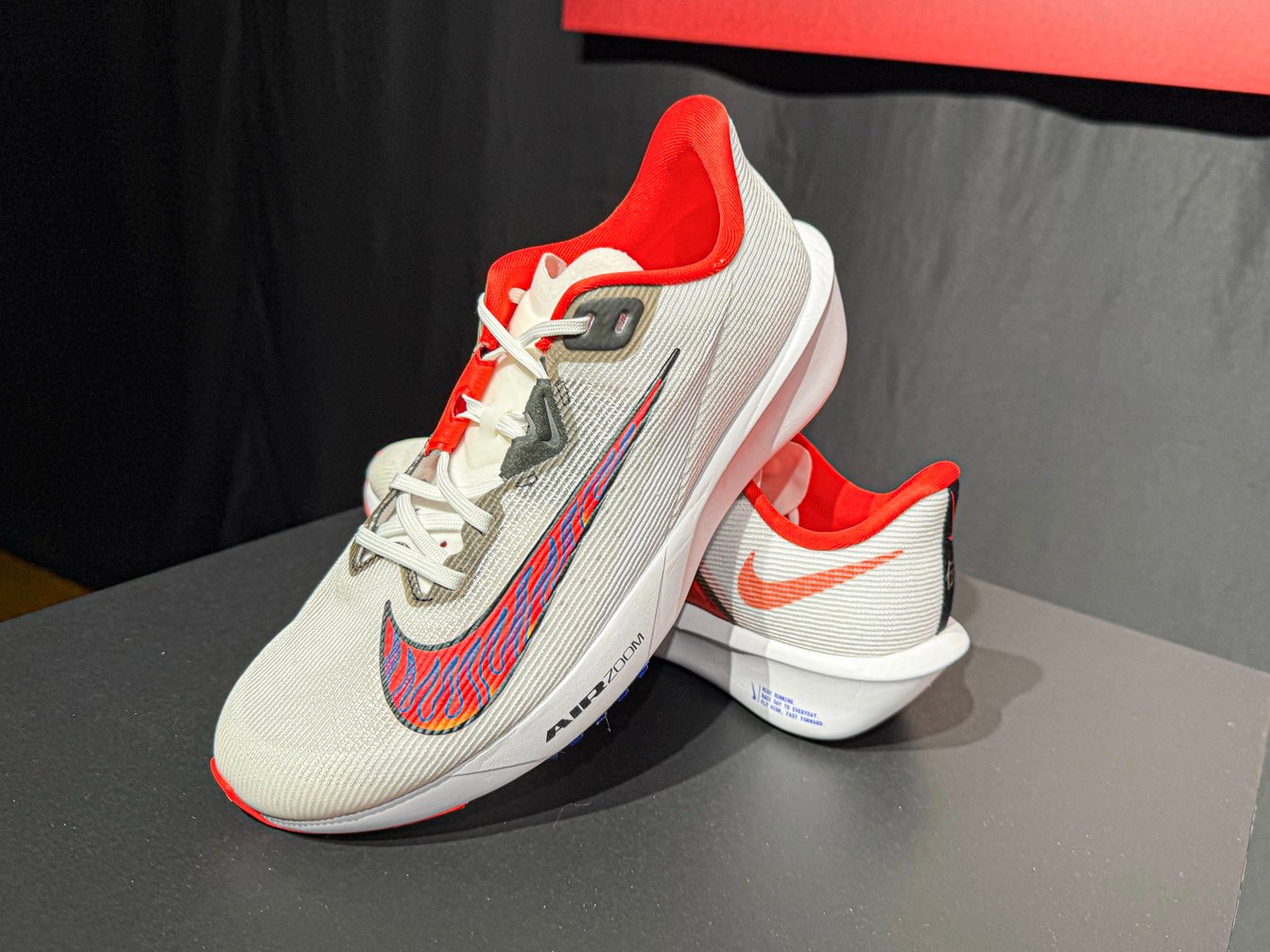 Nike ズームフライ6 プレミアム　エキデンパック ナイキ「エキデンパック」新作 「ズーム フライ 6」と「ライバル