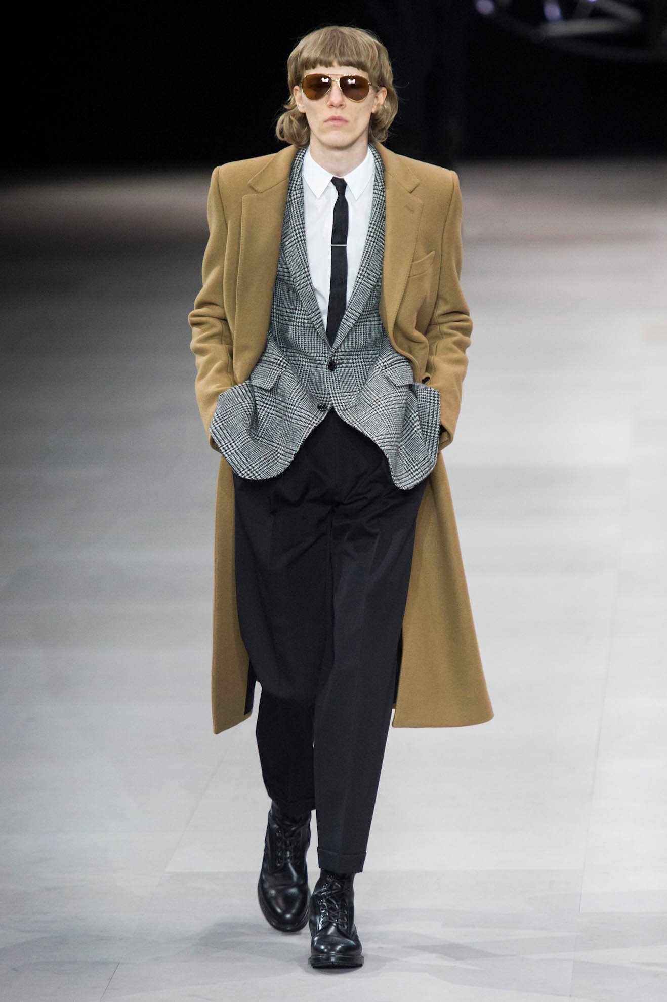SAINT LAURENT サンローランパリ マフラー エディスリマン セリーヌ SAINT LAURENT サンローランパリ マフラー エディスリマン セリーヌ