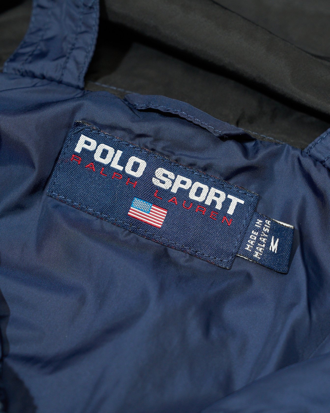 ラルフ ローレンのレーベル「ポロ スポーツ」のタグ