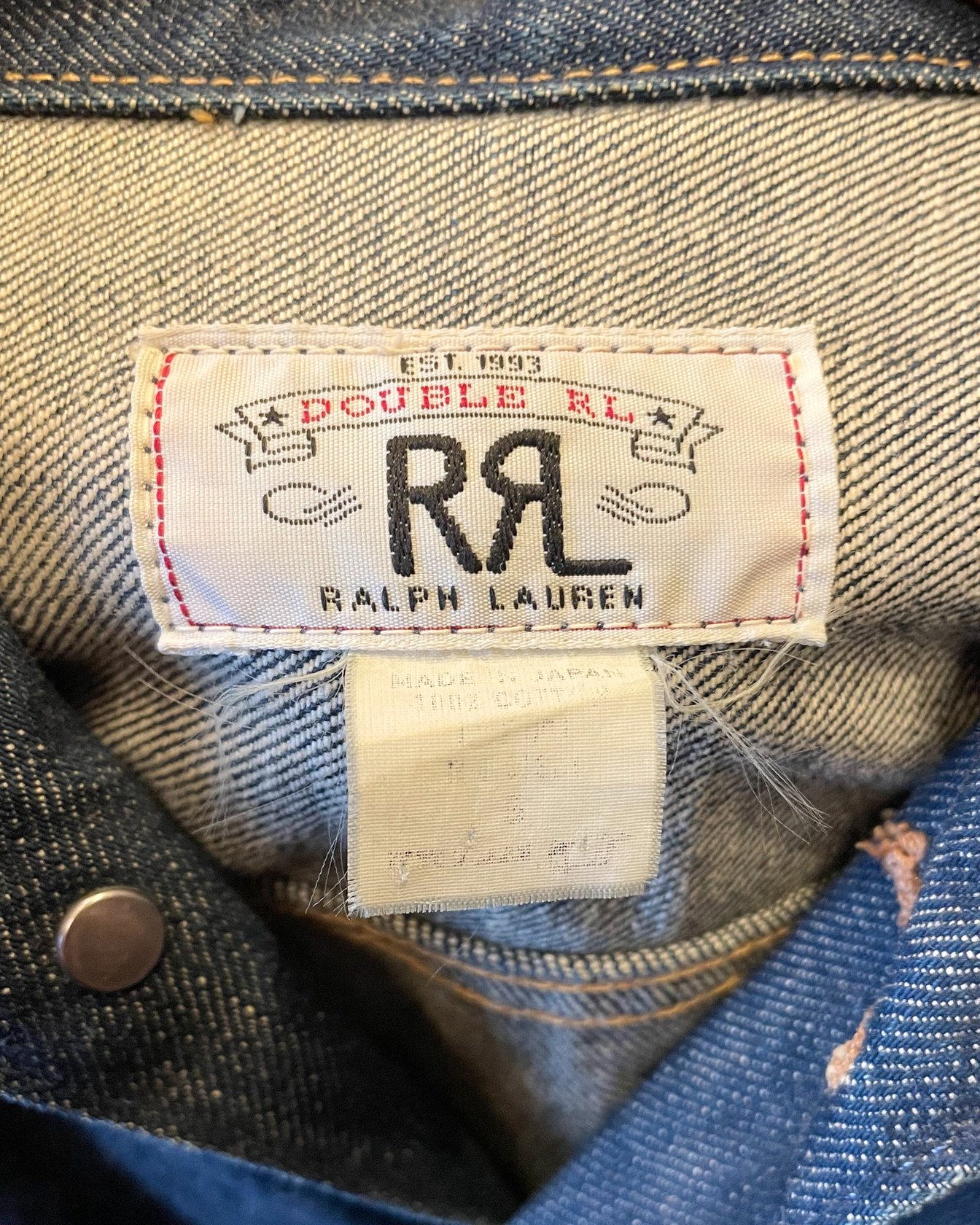 ラルフ ローレンのレーベル「ダブルアールエル」の日本規格の白タグ