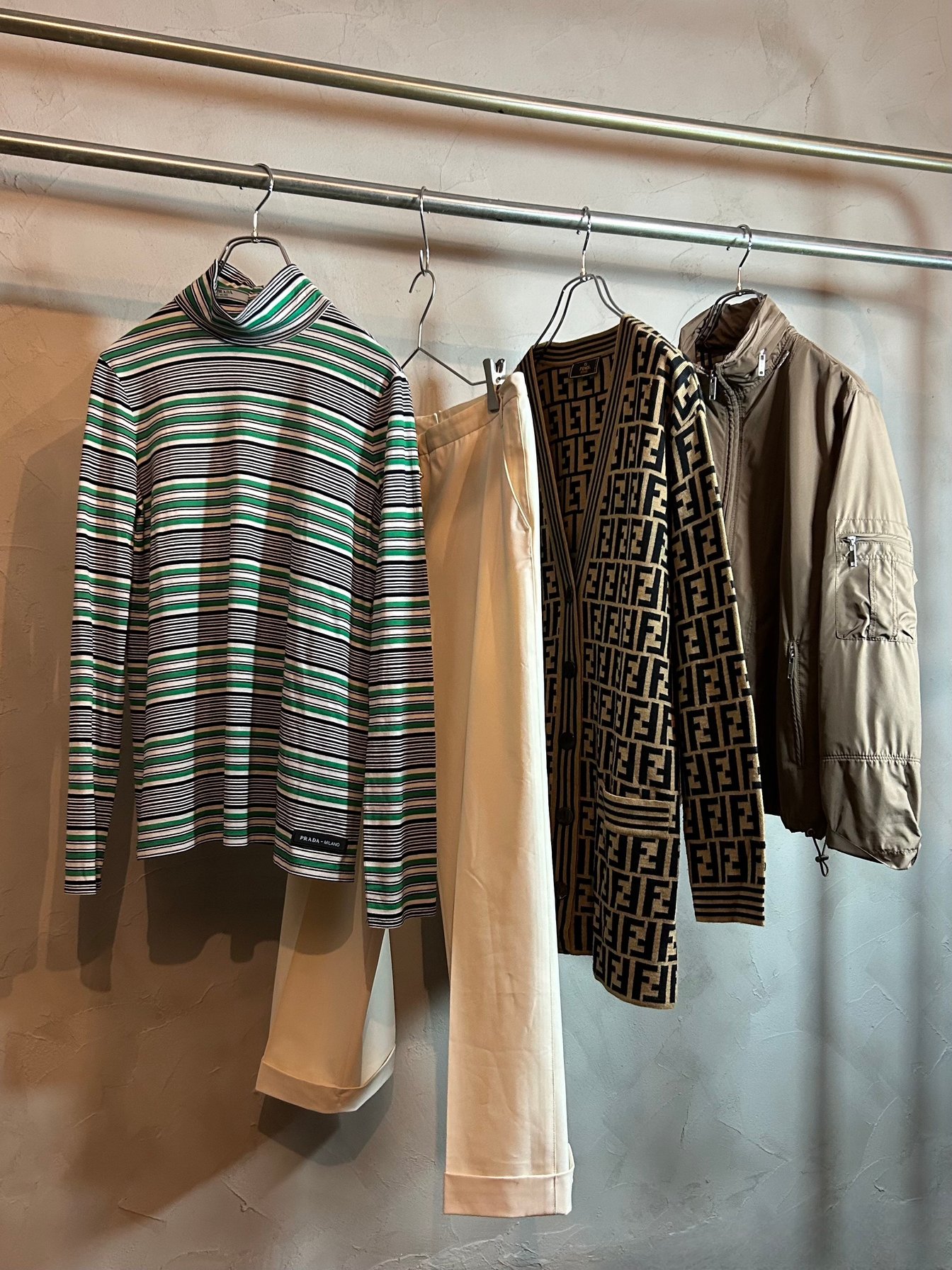 PRADA、FENDI、 Burberrys Items