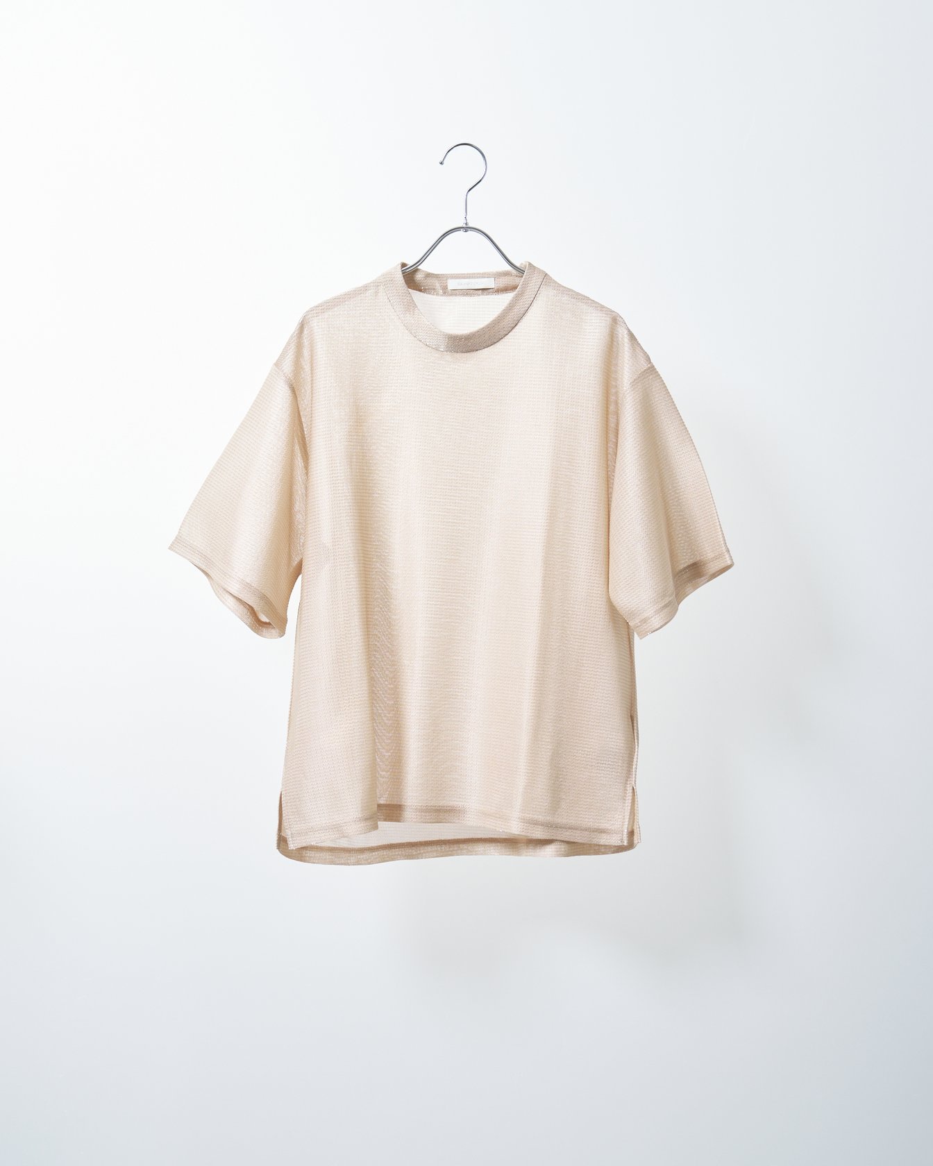 カナコサカイのTシャツ