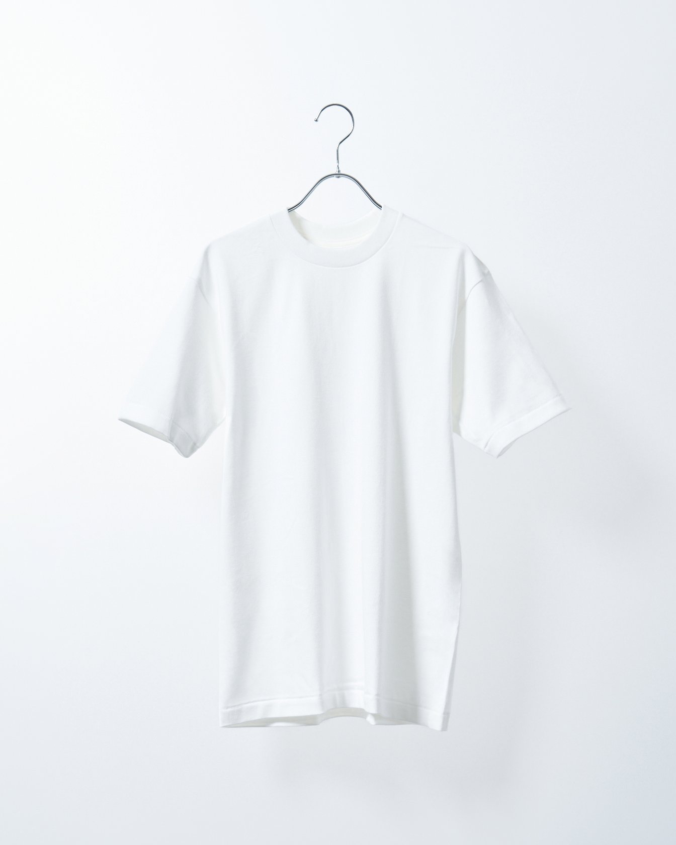 ヘインズのTシャツ