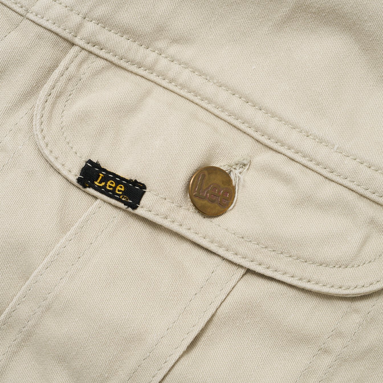 ` `ʩ`