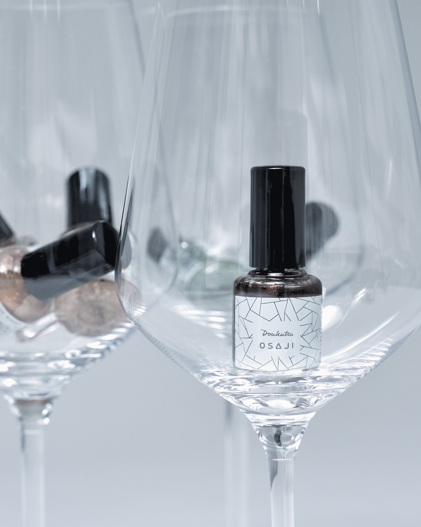 オサジのネイルカラー