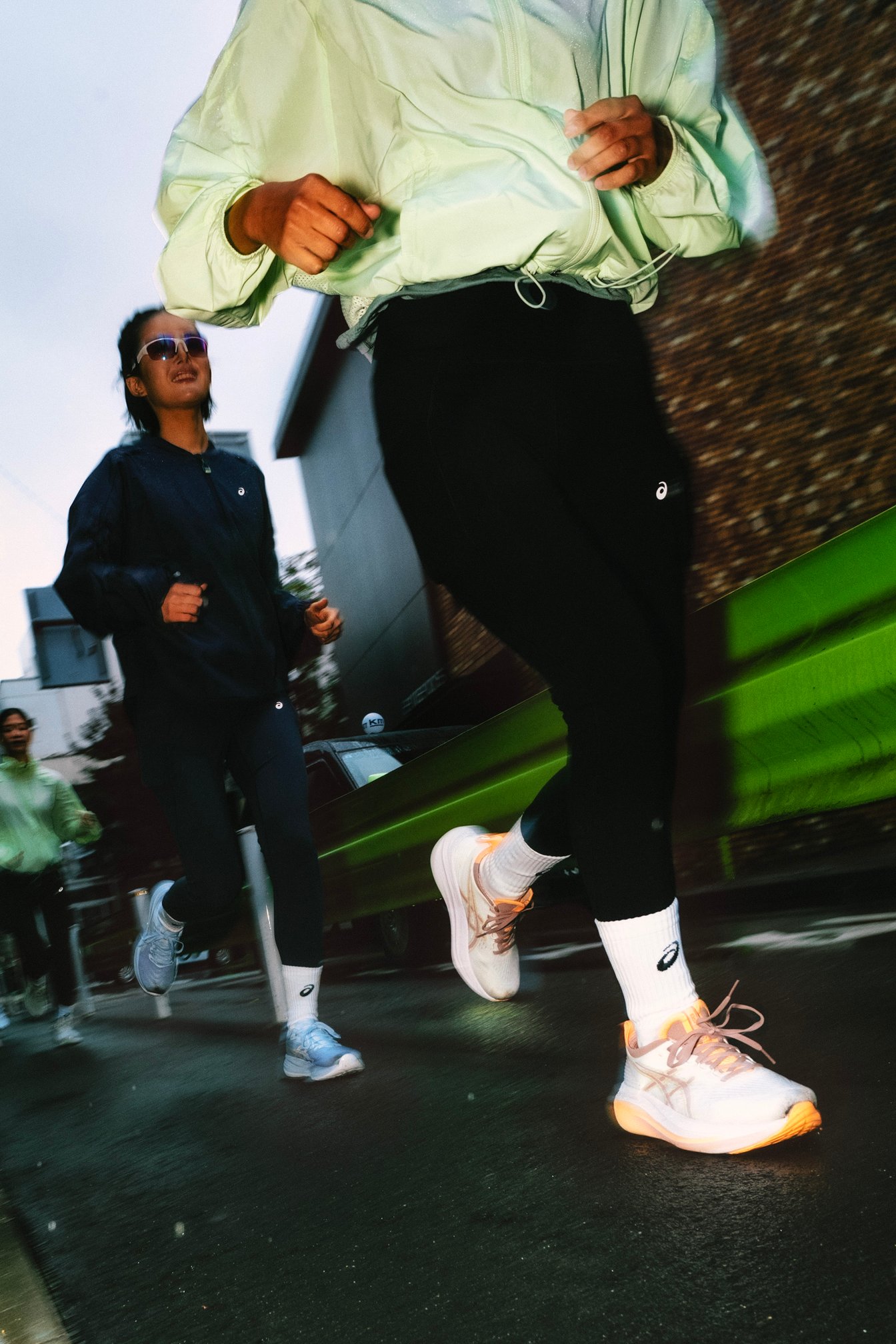 走っている様子