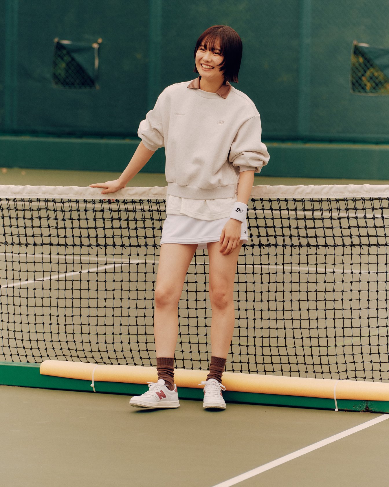 シューズを履いた足元