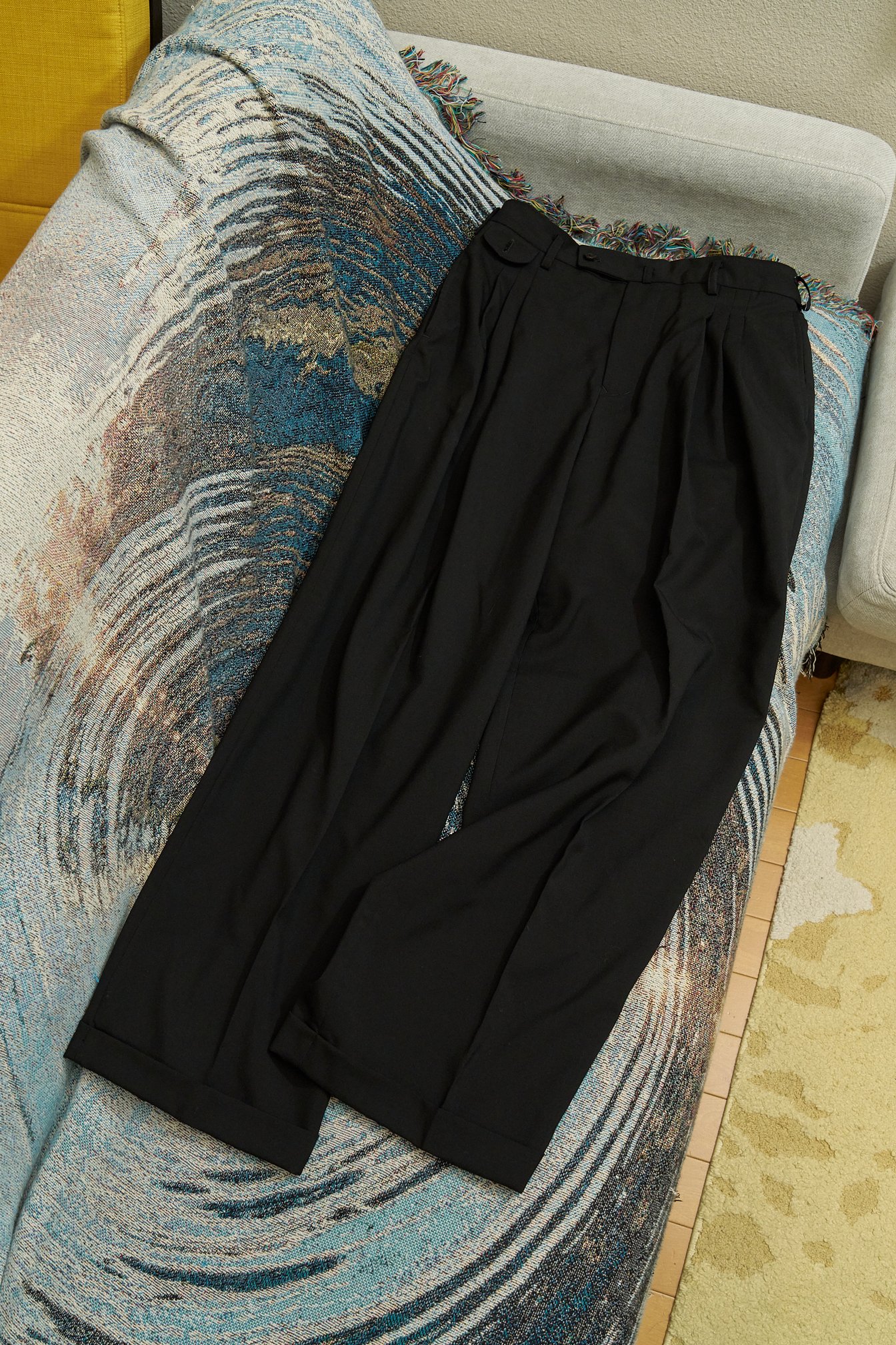 スラックスの全体物撮り