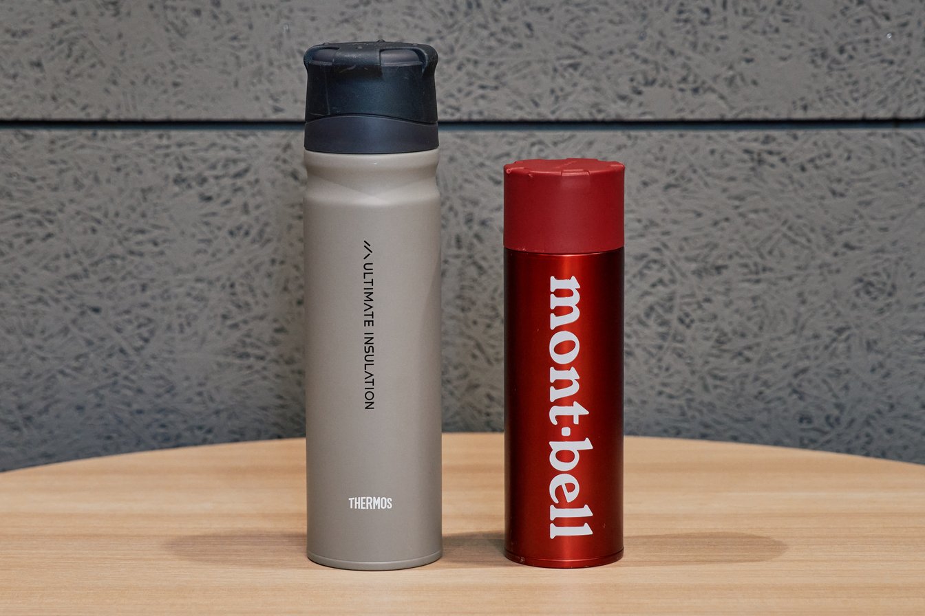THERMOS 山専用ボトル 900ml、mont-bell アルパインサーモボトル500ml