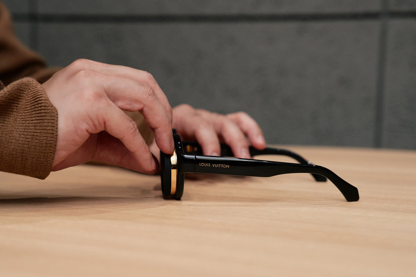 LOUIS VUITTON LV スーパーヴィジョン･ラウンド