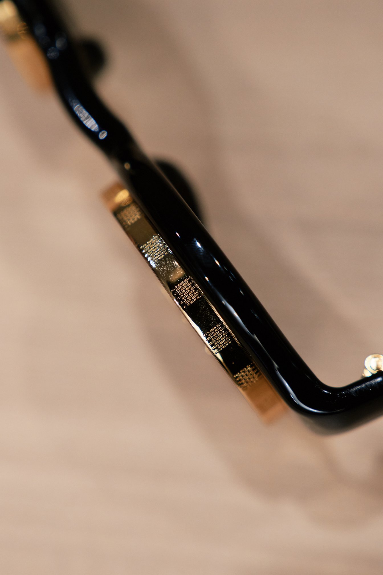 LOUIS VUITTON LV スーパーヴィジョン･ラウンド