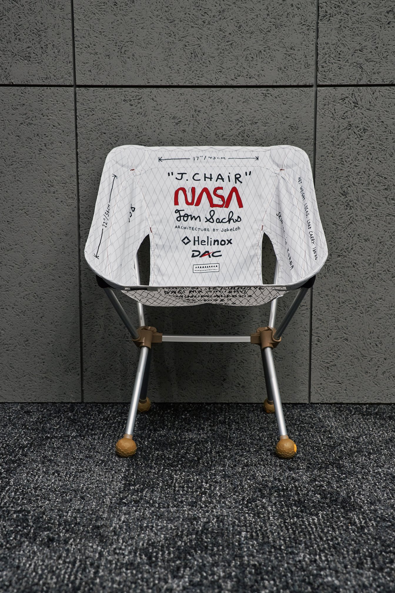 Helinox × Tom Sachs J.チェア