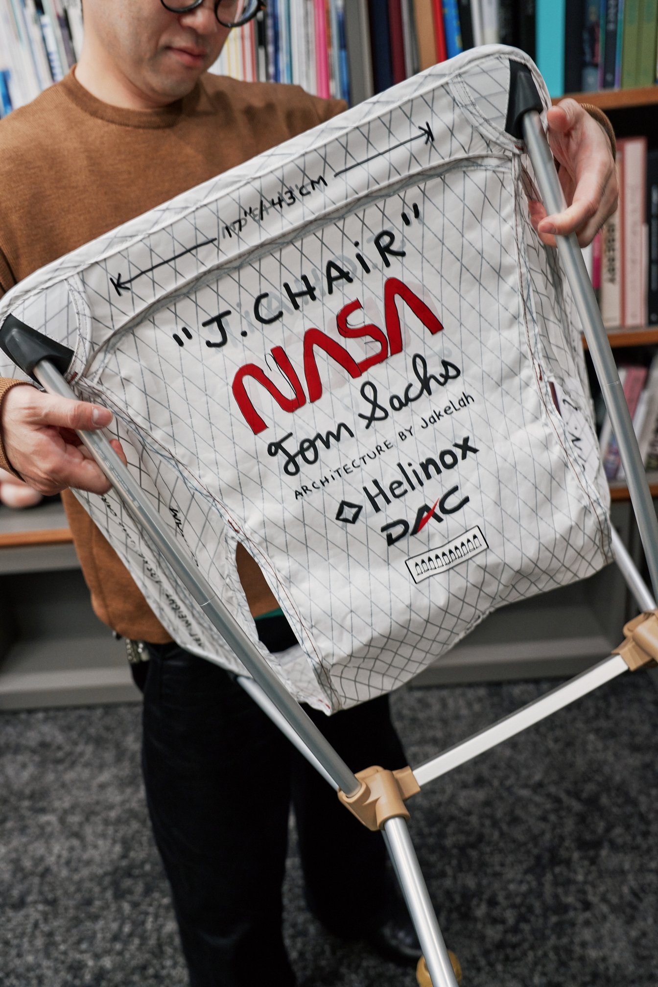 Helinox × Tom Sachs J.チェア