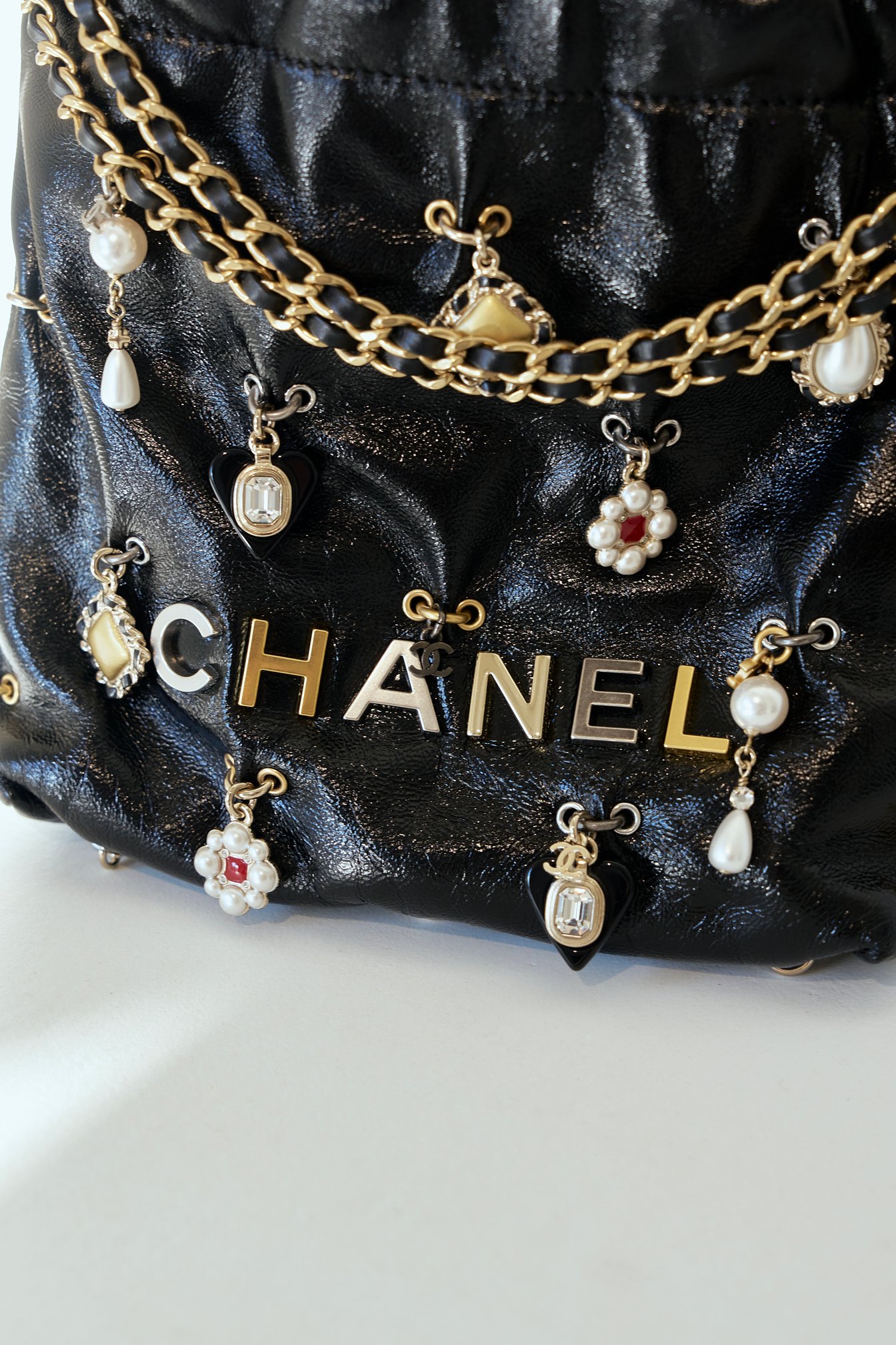 シャネルのハンドバッグ