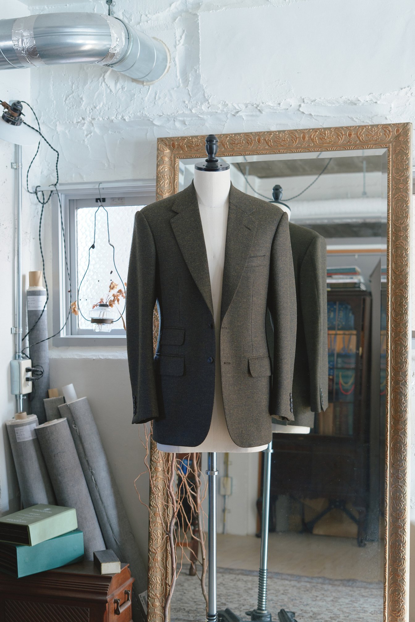 ビスポークテーラー 里和慶一のARCHIESのジャケット