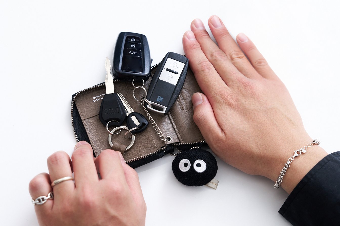 ラルコバレーノのスマートWキーケース