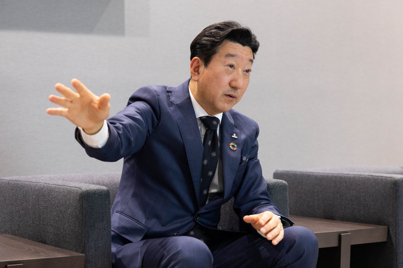 山口俊比古社長インタビューカット